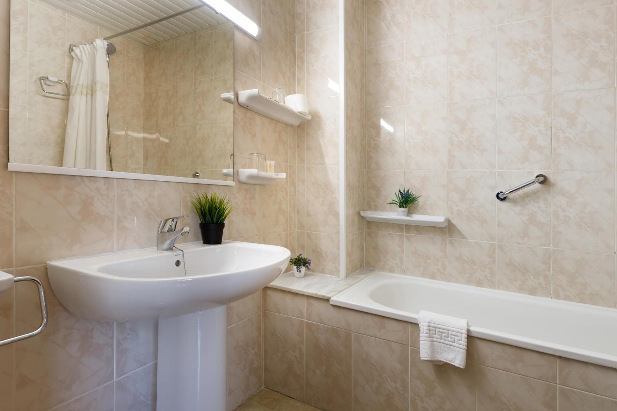 Hotel Alguer L'Ametlla de Mar Zewnętrze zdjęcie