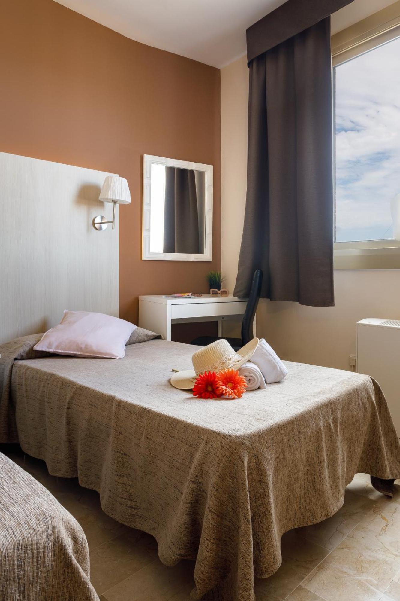 Hotel Alguer L'Ametlla de Mar Zewnętrze zdjęcie